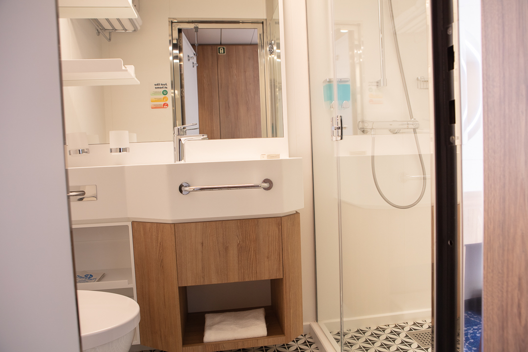 Interior Cosmos Cabin